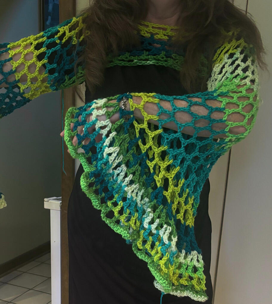 Green Bell Sleeves I Crocheted :3